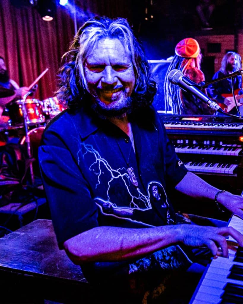 Robert - Dueling Pianos International